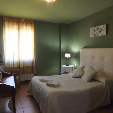 Puerta Del Arco Villa Riópar Buitenkant foto