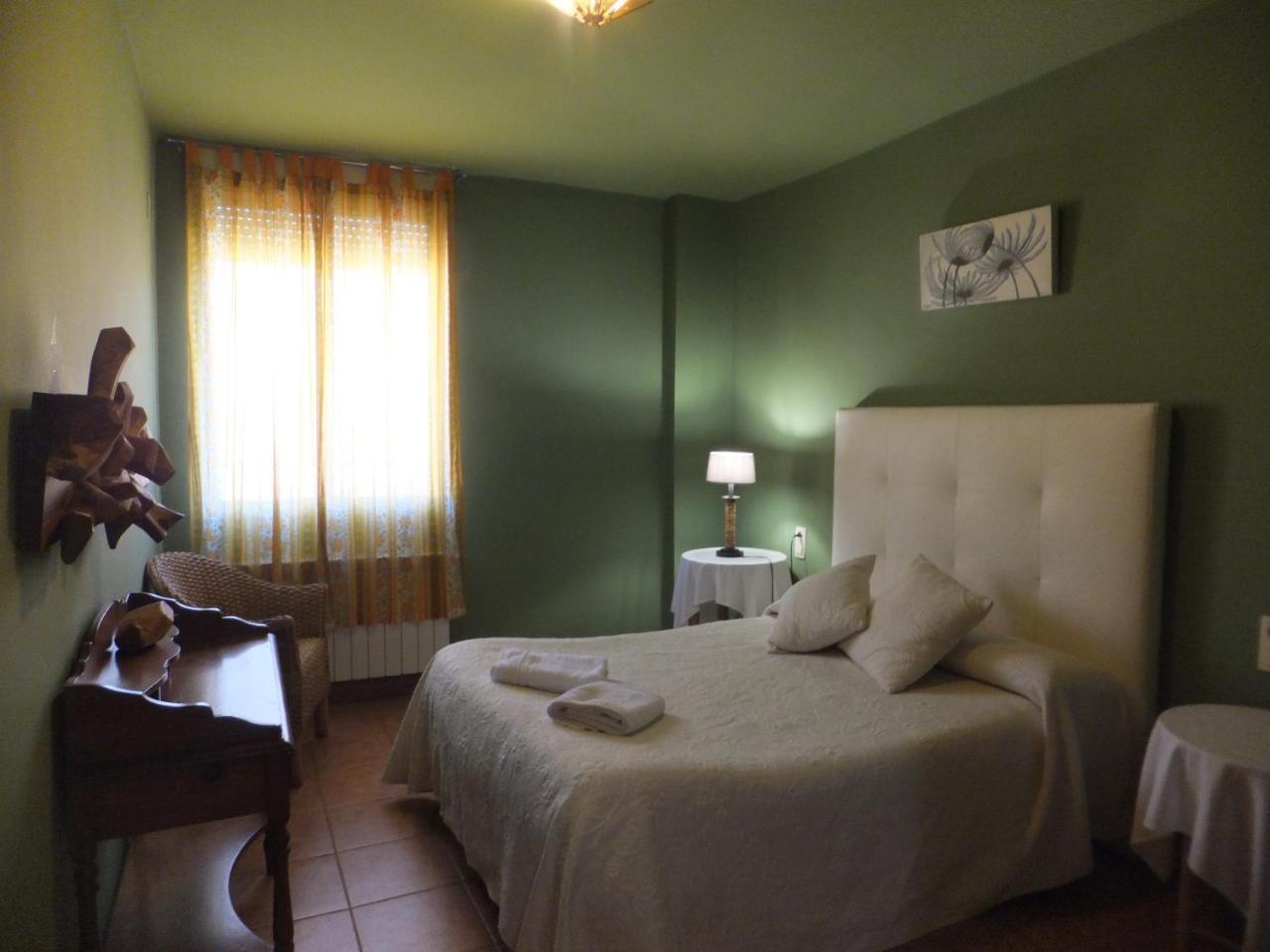 Puerta Del Arco Villa Riópar Buitenkant foto